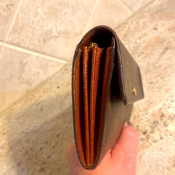 Authentic Vintage LV Sarah Monogram Long Wallet - Picture 7 of 16